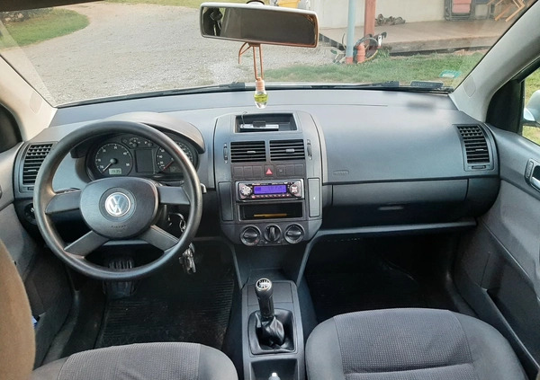 Volkswagen Polo cena 3900 przebieg: 257380, rok produkcji 2003 z Bielawa małe 106